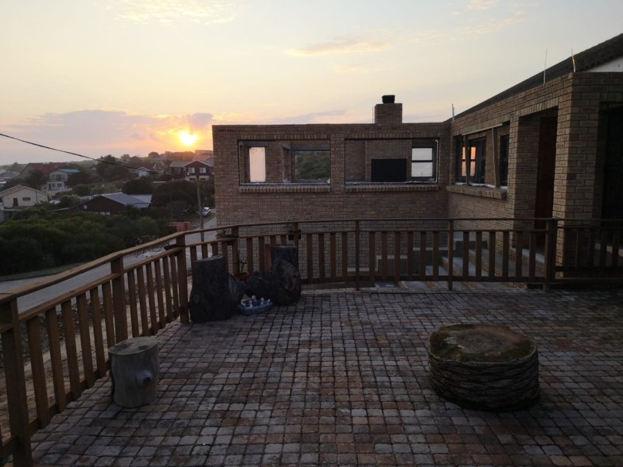 4 Bedroom Property for Sale in Dana Bay Western Cape